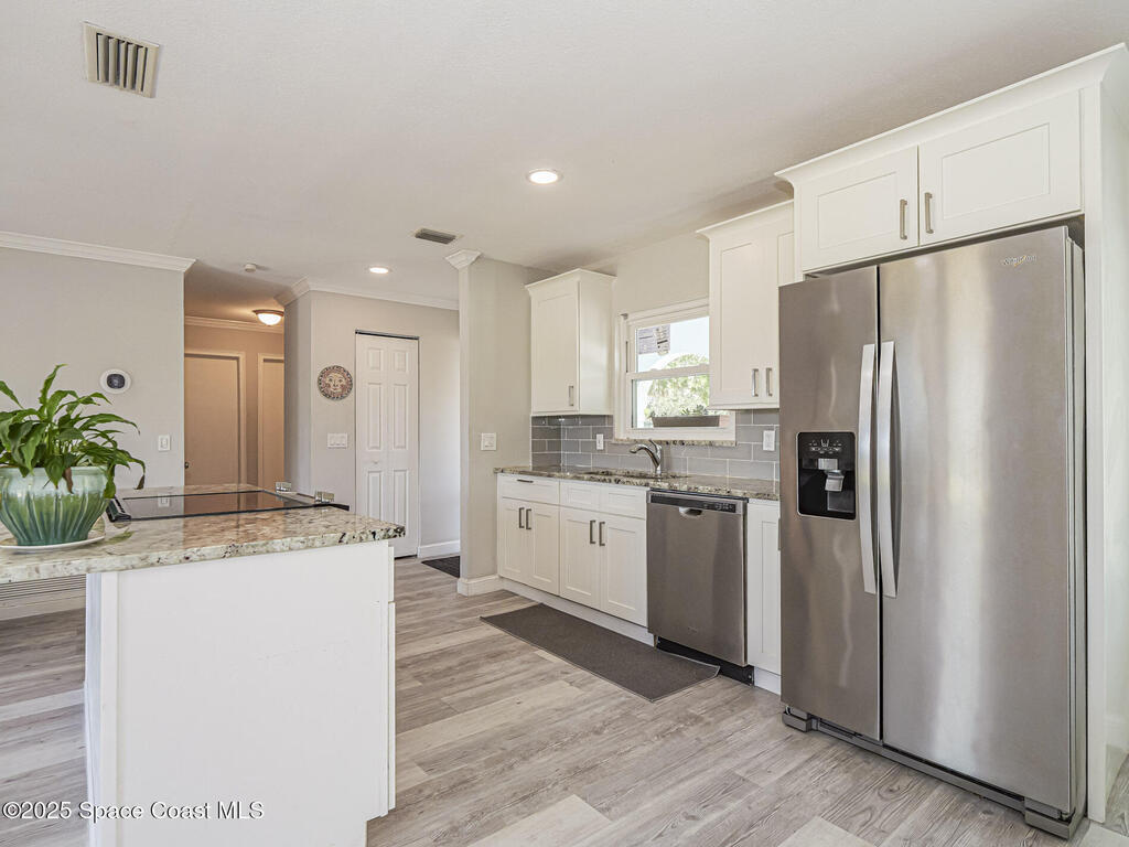 902 S Canal Circle, Sebastian, FL 32958