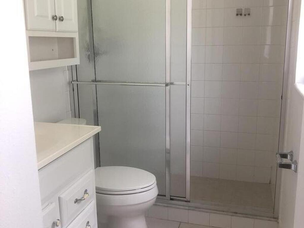 2046 Sea Avenue, Indialantic, FL 32903