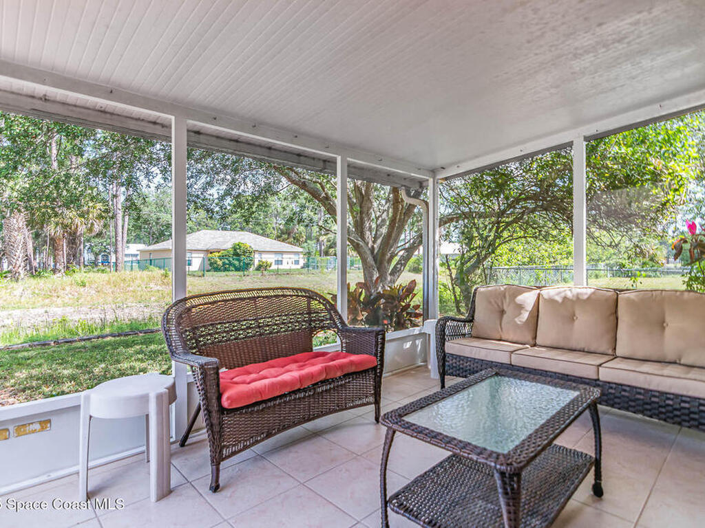 953 Palo Alto Street, Palm Bay, FL 32909