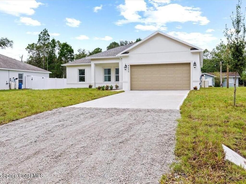 8276 100th Avenue, Vero Beach, FL 32967