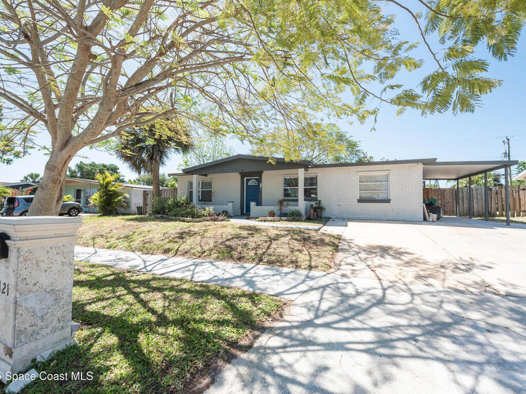 2121 Cindy Circle, Melbourne, FL 32935