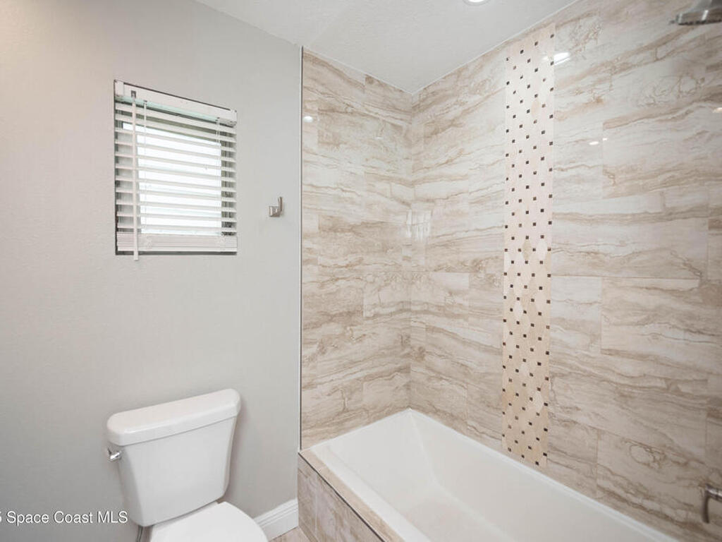 2121 Cindy Circle, Melbourne, FL 32935