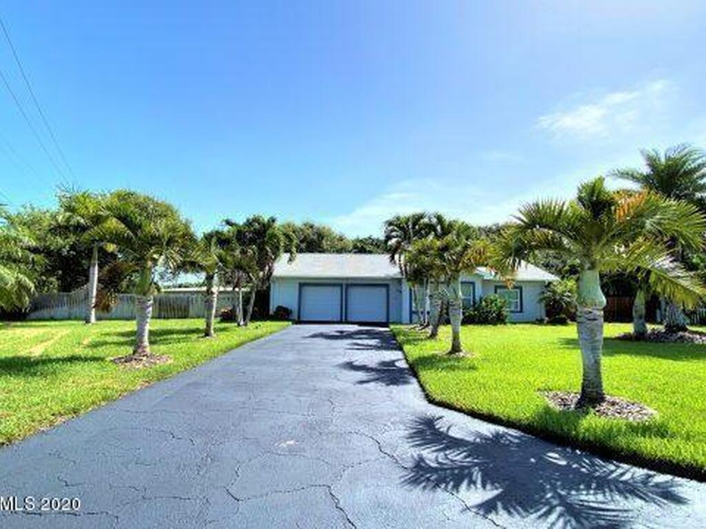 104 E Gadsden Lane, Cocoa Beach, FL 32931