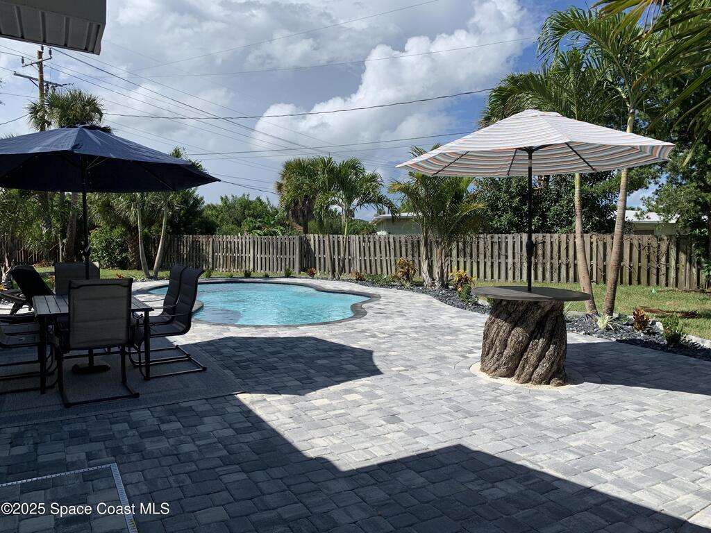 104 E Gadsden Lane, Cocoa Beach, FL 32931