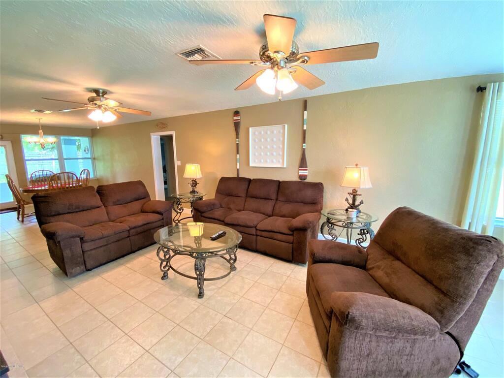 104 E Gadsden Lane, Cocoa Beach, FL 32931
