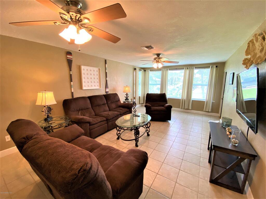 104 E Gadsden Lane, Cocoa Beach, FL 32931