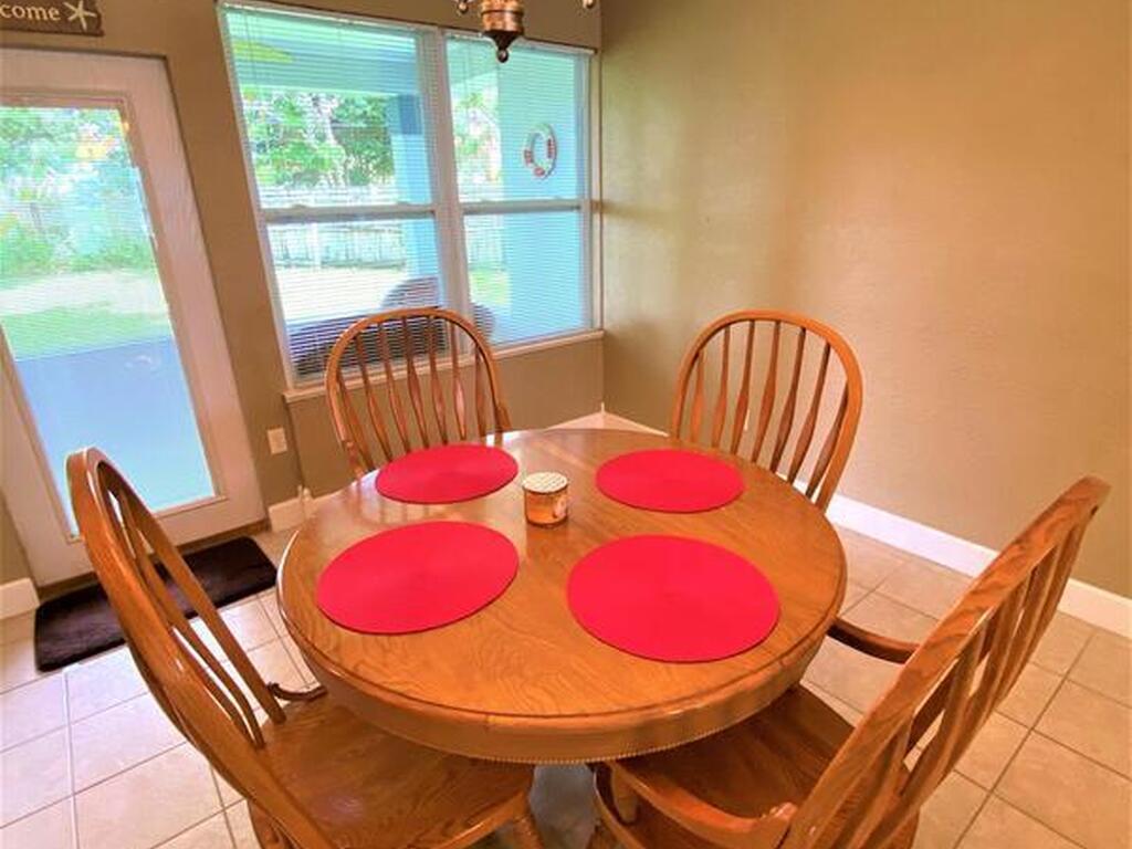 104 E Gadsden Lane, Cocoa Beach, FL 32931