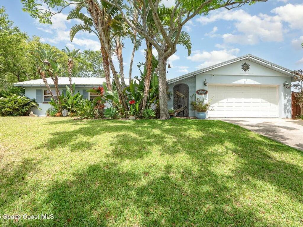 2562 Indian Hill Court, Titusville, FL 32780
