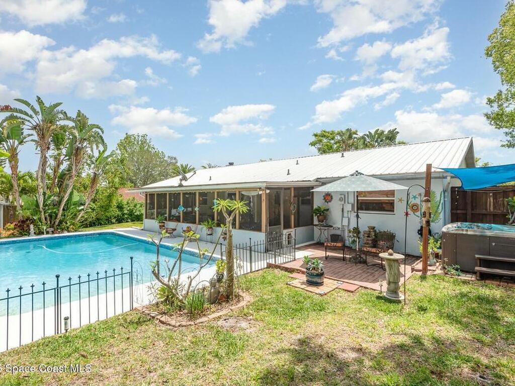 2562 Indian Hill Court, Titusville, FL 32780