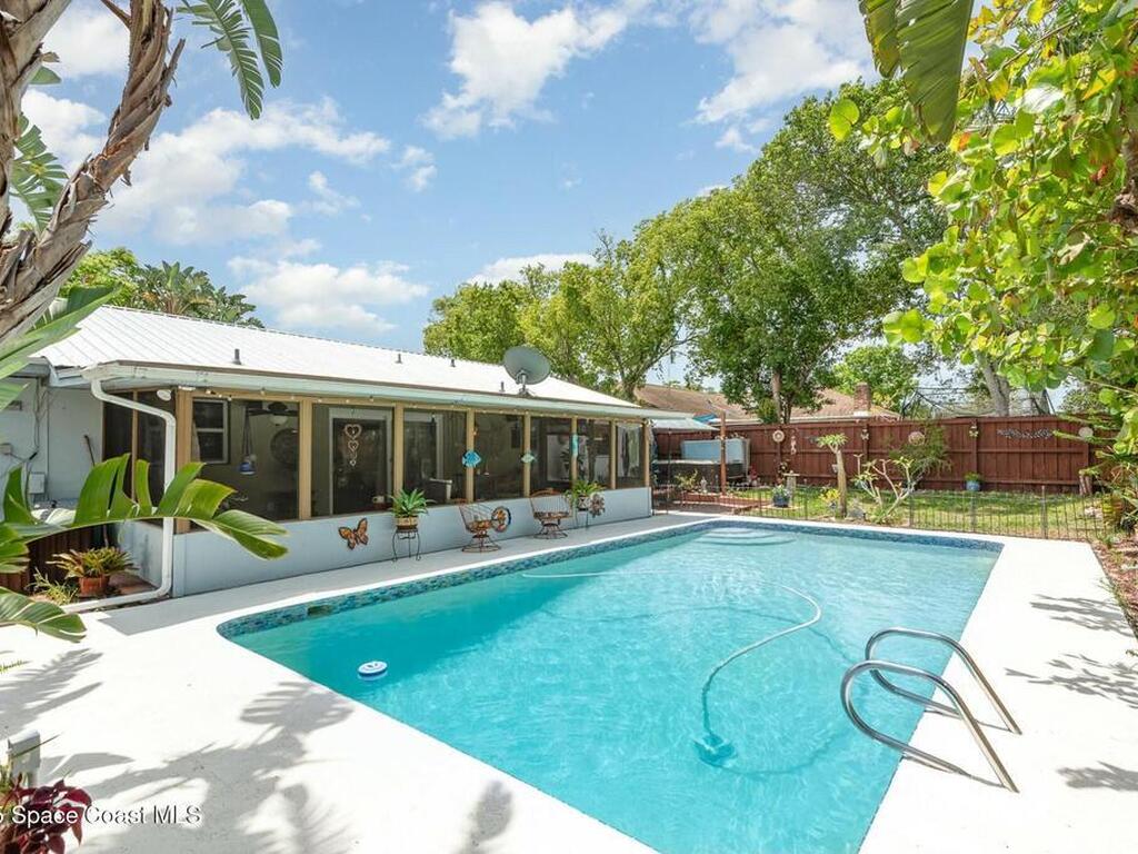 2562 Indian Hill Court, Titusville, FL 32780