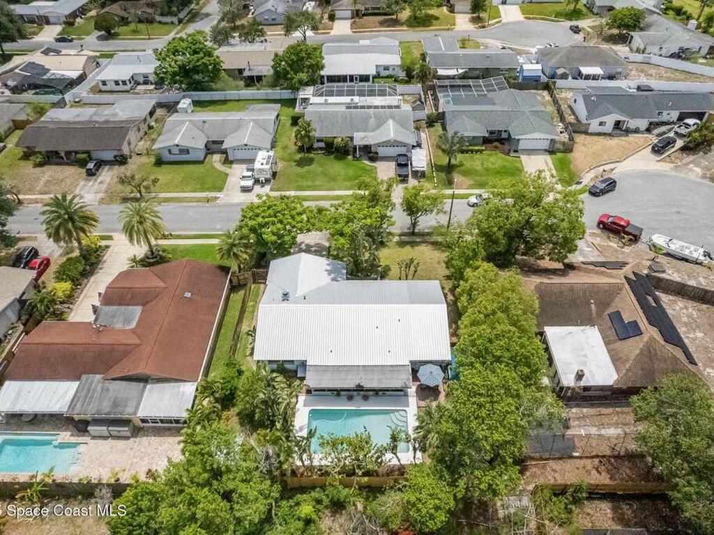 2562 Indian Hill Court, Titusville, FL 32780