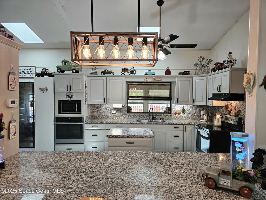 4720 Sand Point Road, Grant, FL 32949