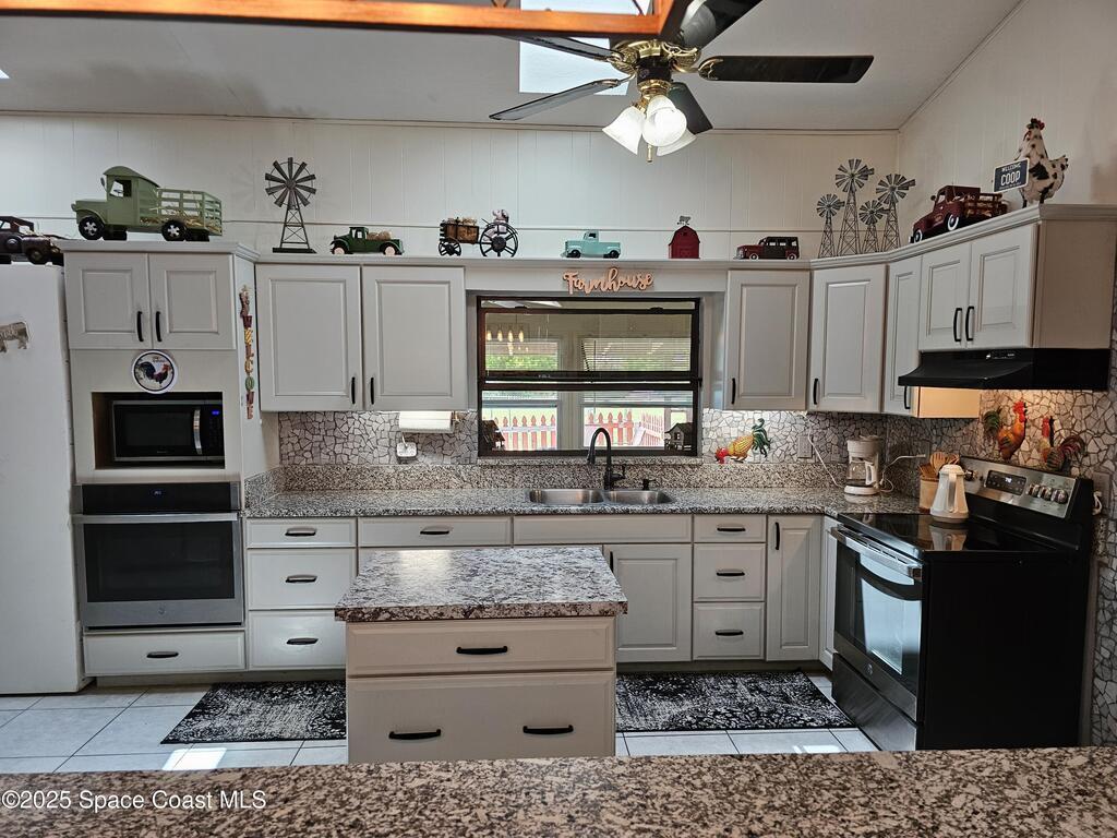 4720 Sand Point Road, Grant, FL 32949