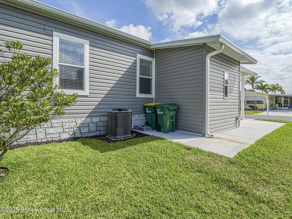 623 Hyacinth Circle, Barefoot Bay, FL 32976