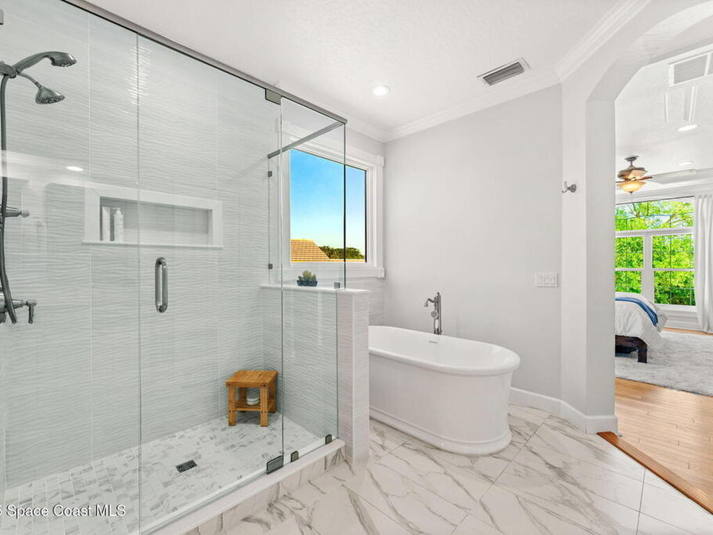 250 Baytree Drive, Melbourne, FL 32940