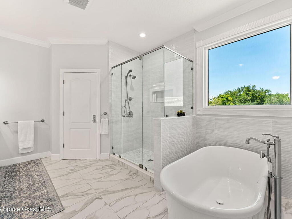250 Baytree Drive, Melbourne, FL 32940