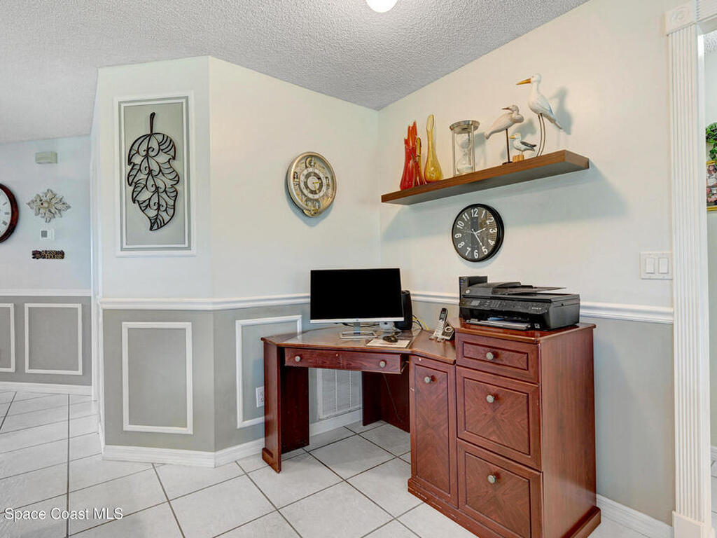 1375 Coventry Circle, Melbourne, FL 32904