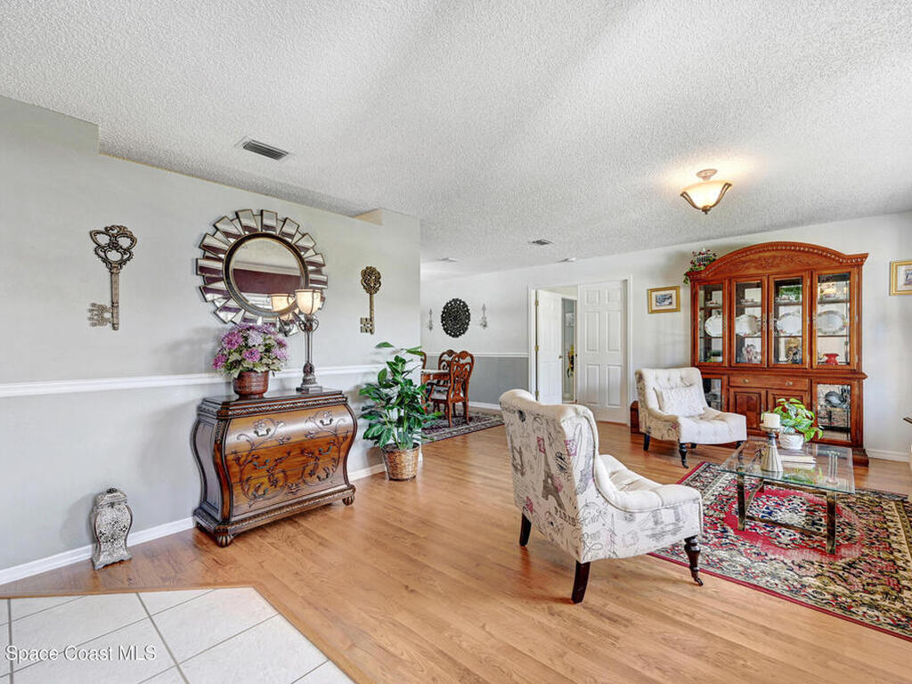 1375 Coventry Circle, Melbourne, FL 32904