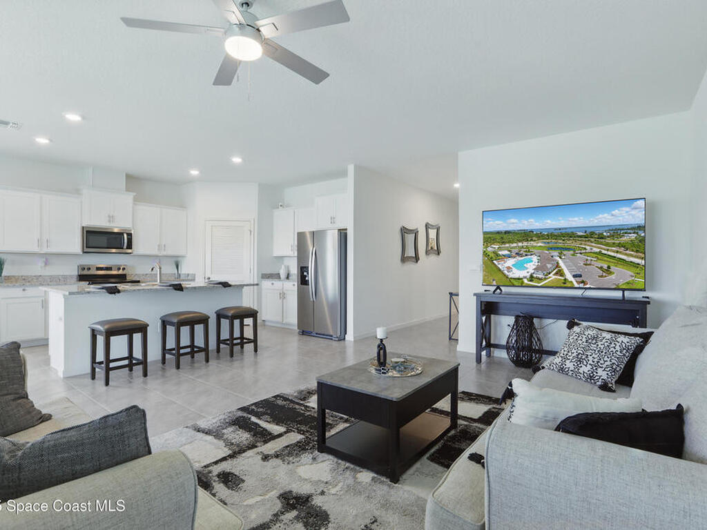 5358 Waterfall Place, Grant, FL 32949