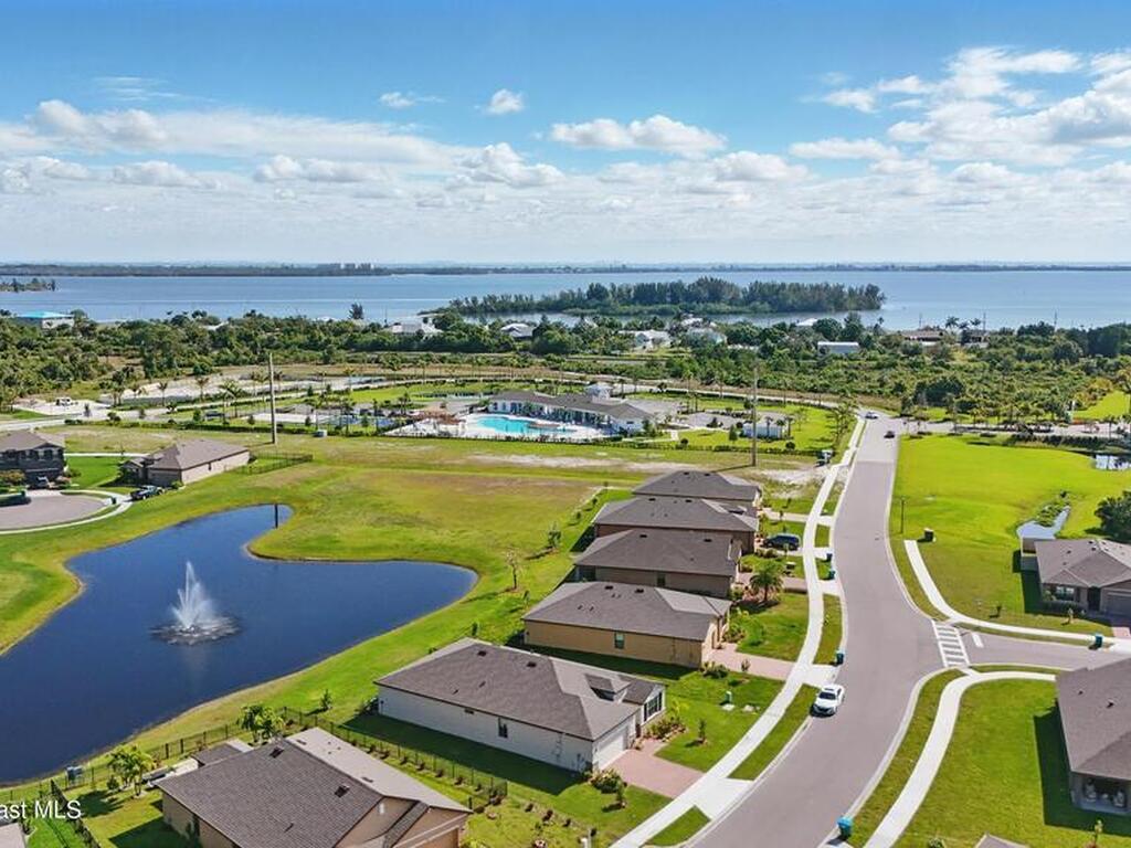 5358 Waterfall Place, Grant, FL 32949