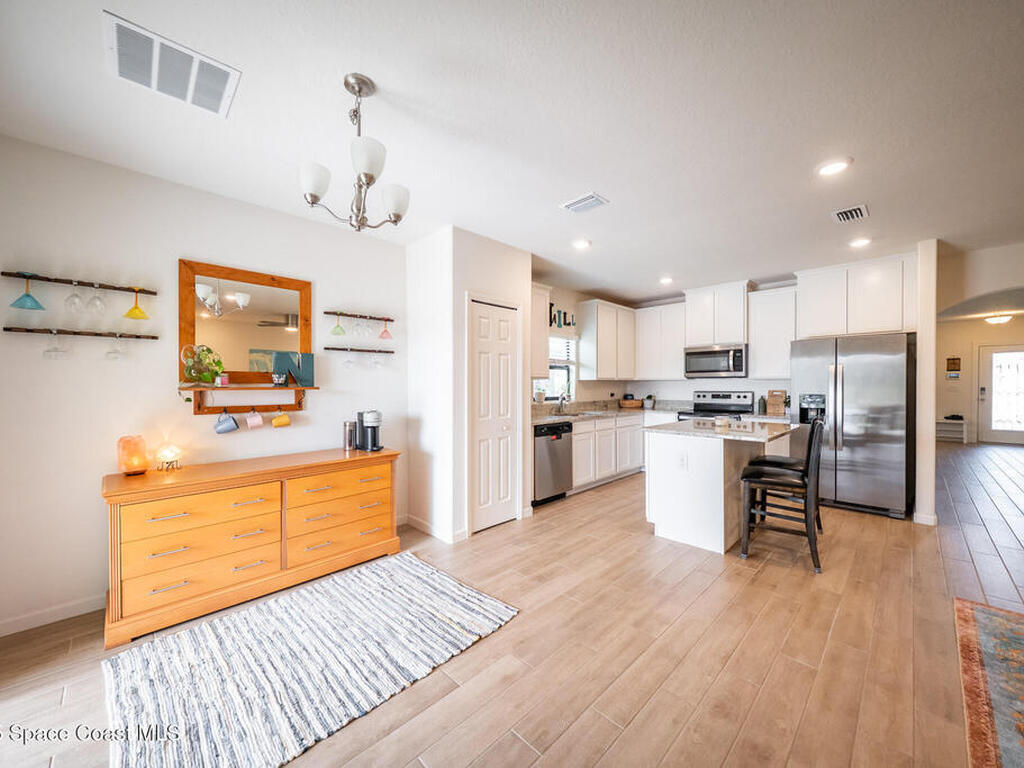 289 Wiregrass Avenue, West Melbourne, FL 32904
