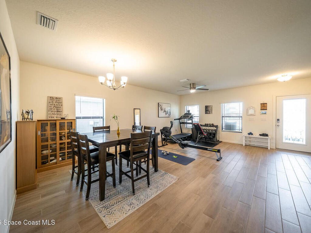 289 Wiregrass Avenue, West Melbourne, FL 32904