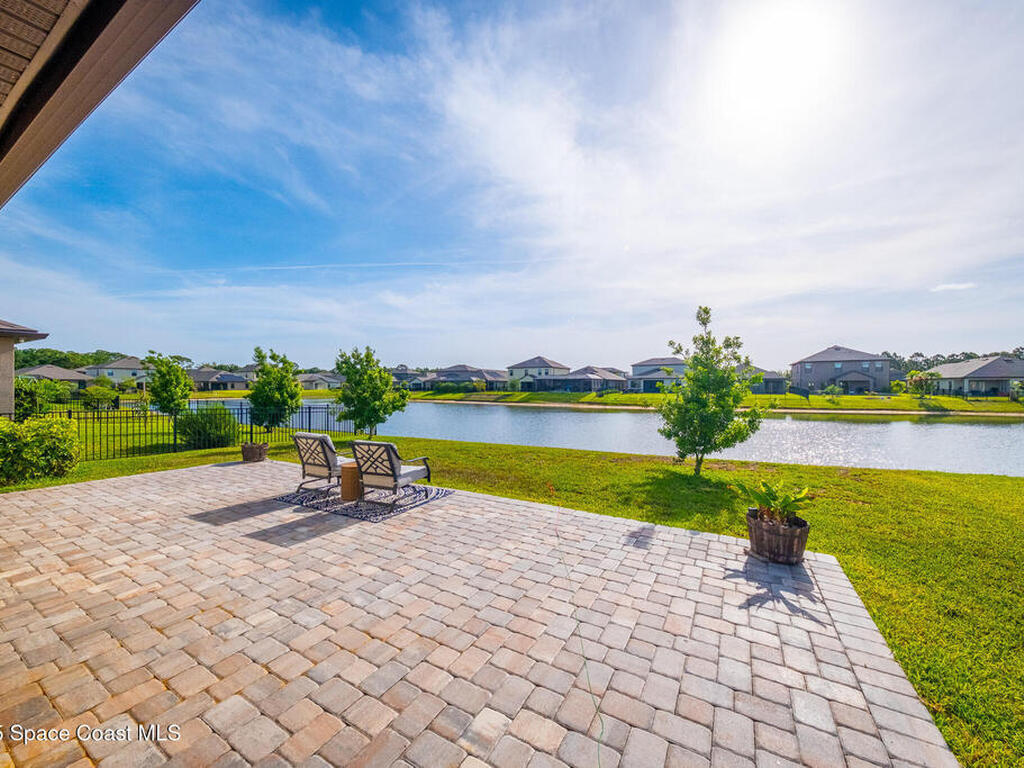 289 Wiregrass Avenue, West Melbourne, FL 32904