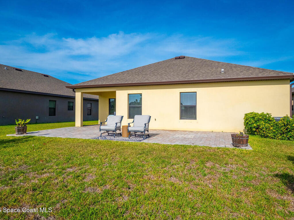 289 Wiregrass Avenue, West Melbourne, FL 32904