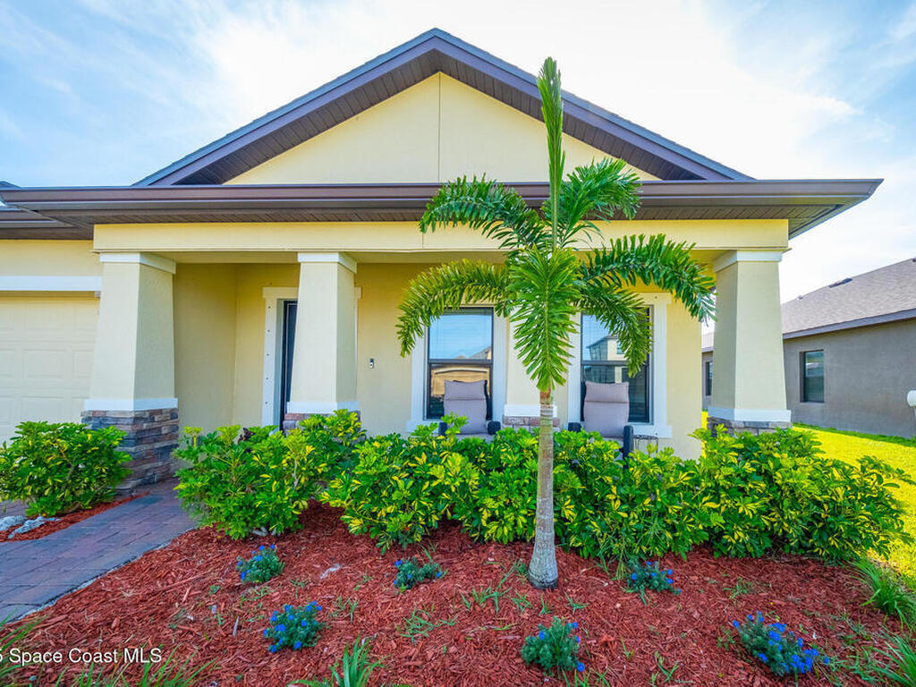 289 Wiregrass Avenue, West Melbourne, FL 32904