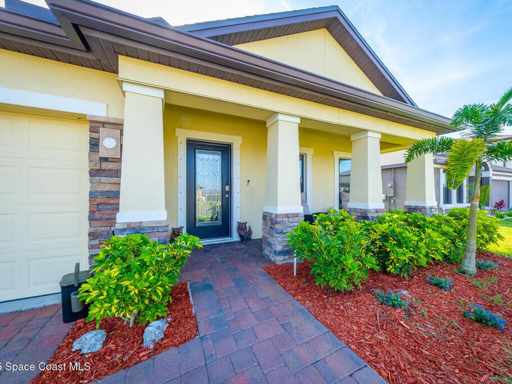 289 Wiregrass Avenue, West Melbourne, FL 32904