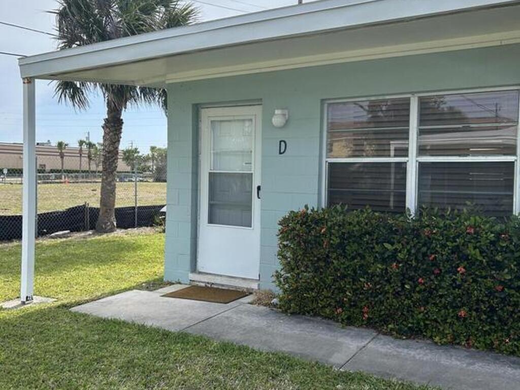127 Roosevelt Avenue, Cocoa Beach, FL 32931
