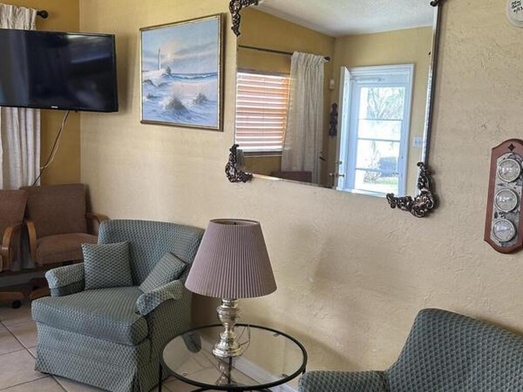 127 Roosevelt Avenue, Cocoa Beach, FL 32931