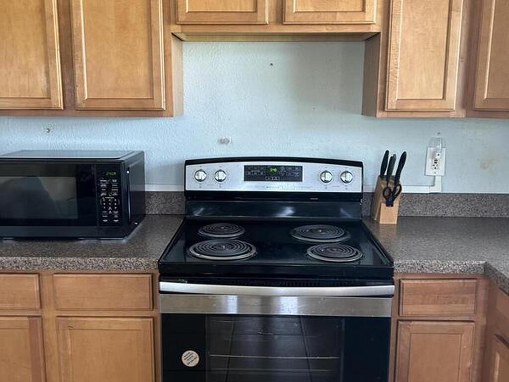 127 Roosevelt Avenue, Cocoa Beach, FL 32931