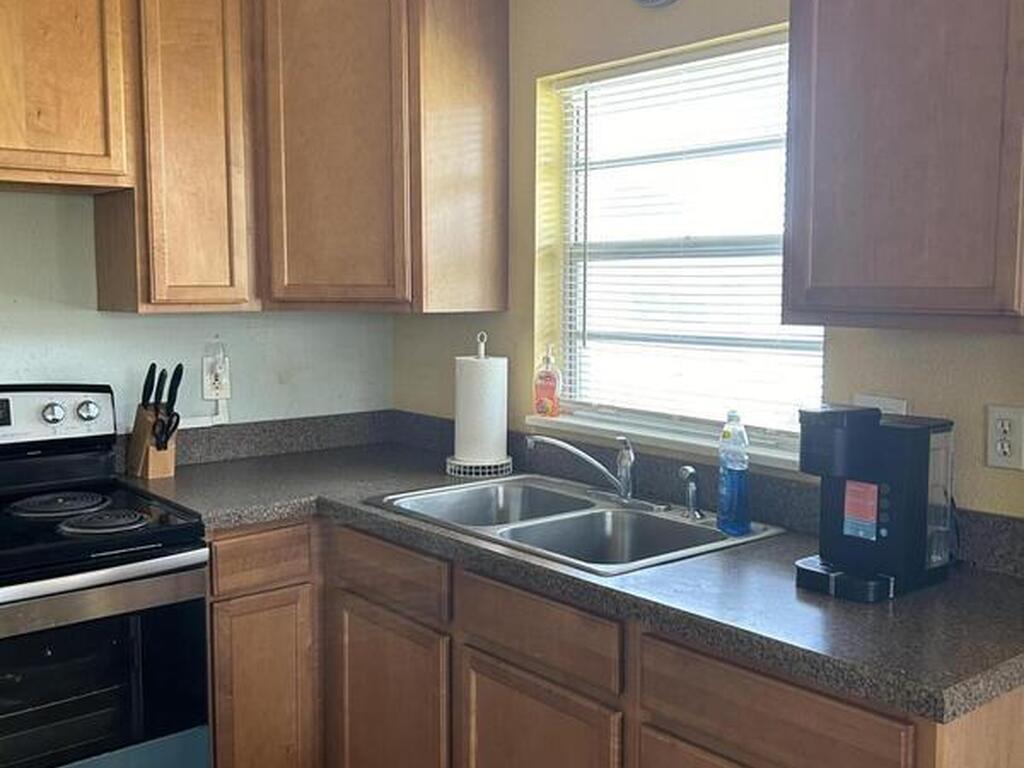 127 Roosevelt Avenue, Cocoa Beach, FL 32931