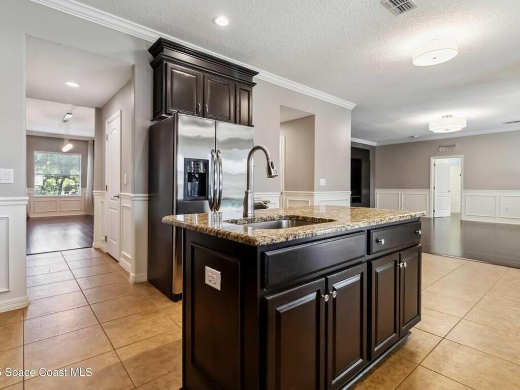 679 Mandalay Grove Court, Merritt Island, FL 32953