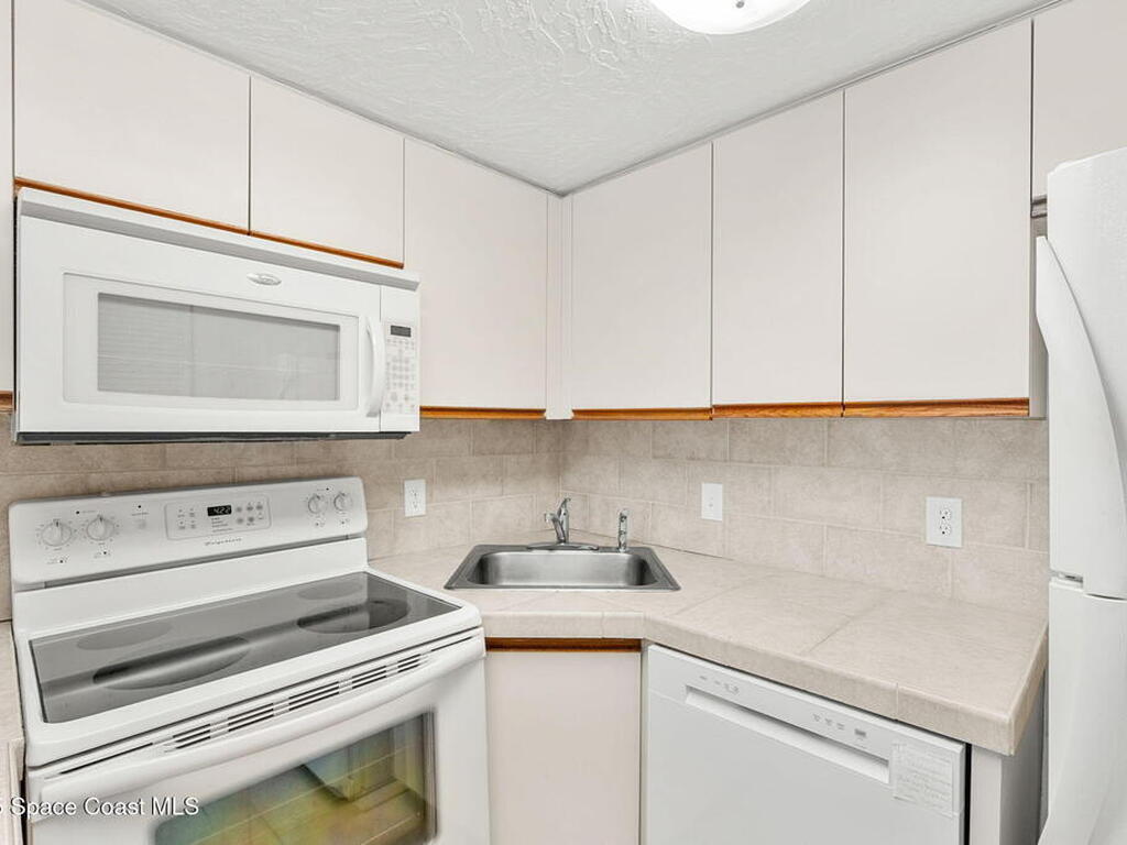 8600 Ridgewood Avenue, Cape Canaveral, FL 32920