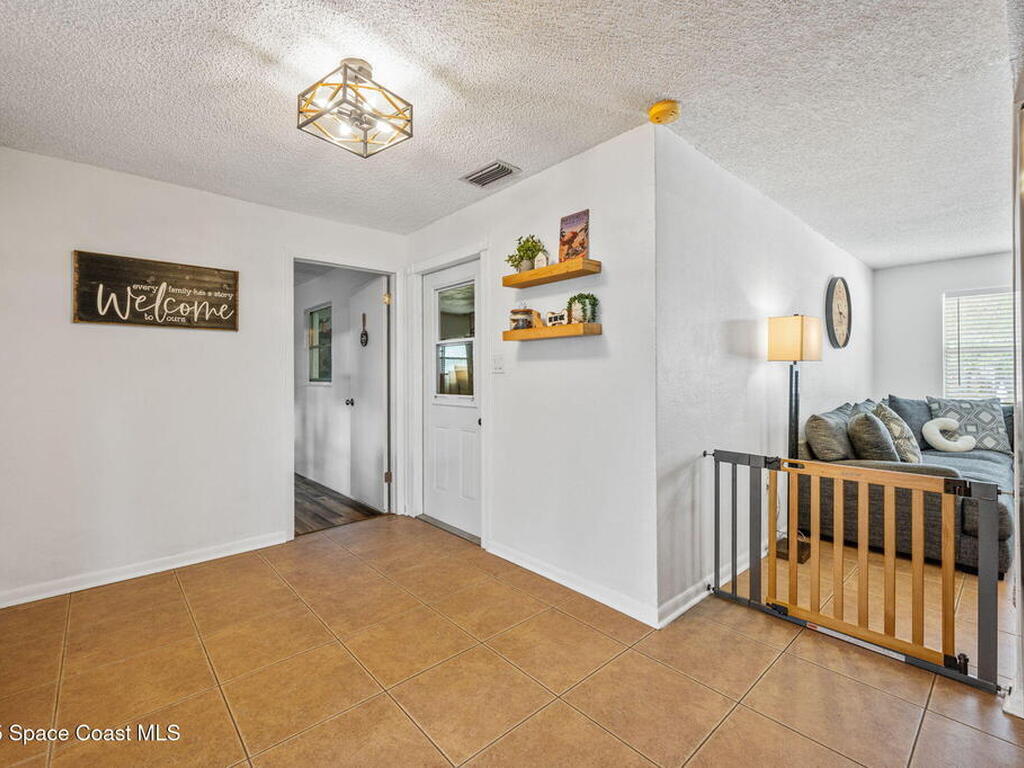 245 Cherry Avenue, Merritt Island, FL 32953