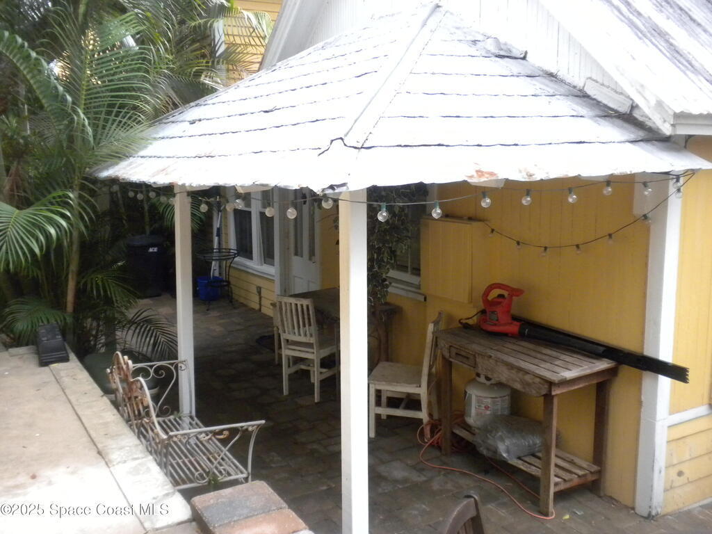 31 Barton Avenue, Rockledge, FL 32955