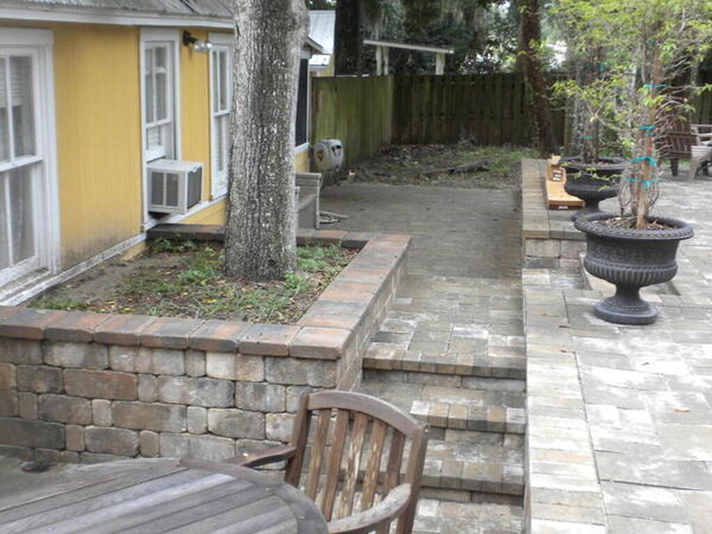 31 Barton Avenue, Rockledge, FL 32955