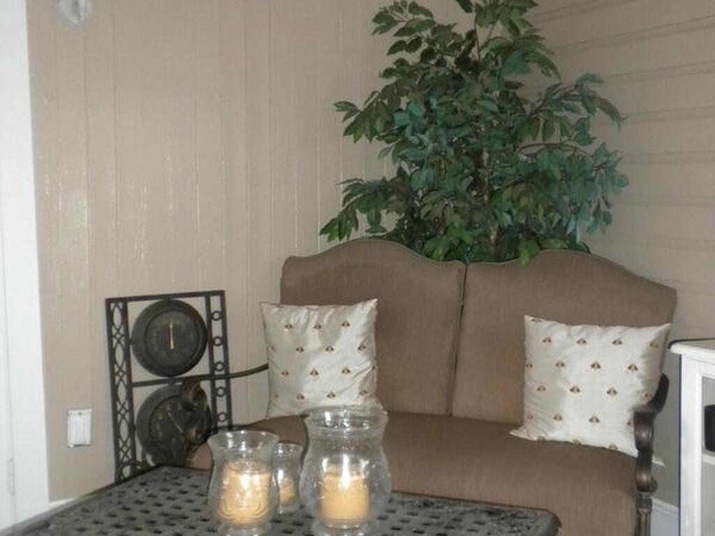 31 Barton Avenue, Rockledge, FL 32955