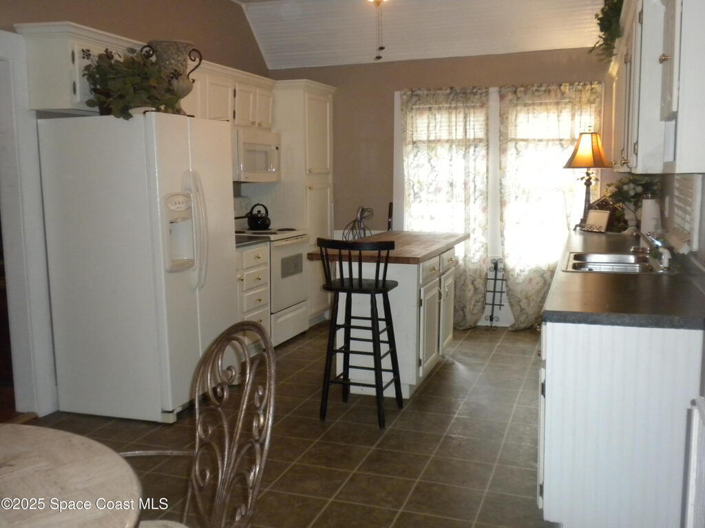 31 Barton Avenue, Rockledge, FL 32955