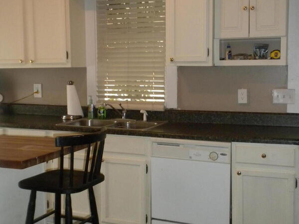 31 Barton Avenue, Rockledge, FL 32955