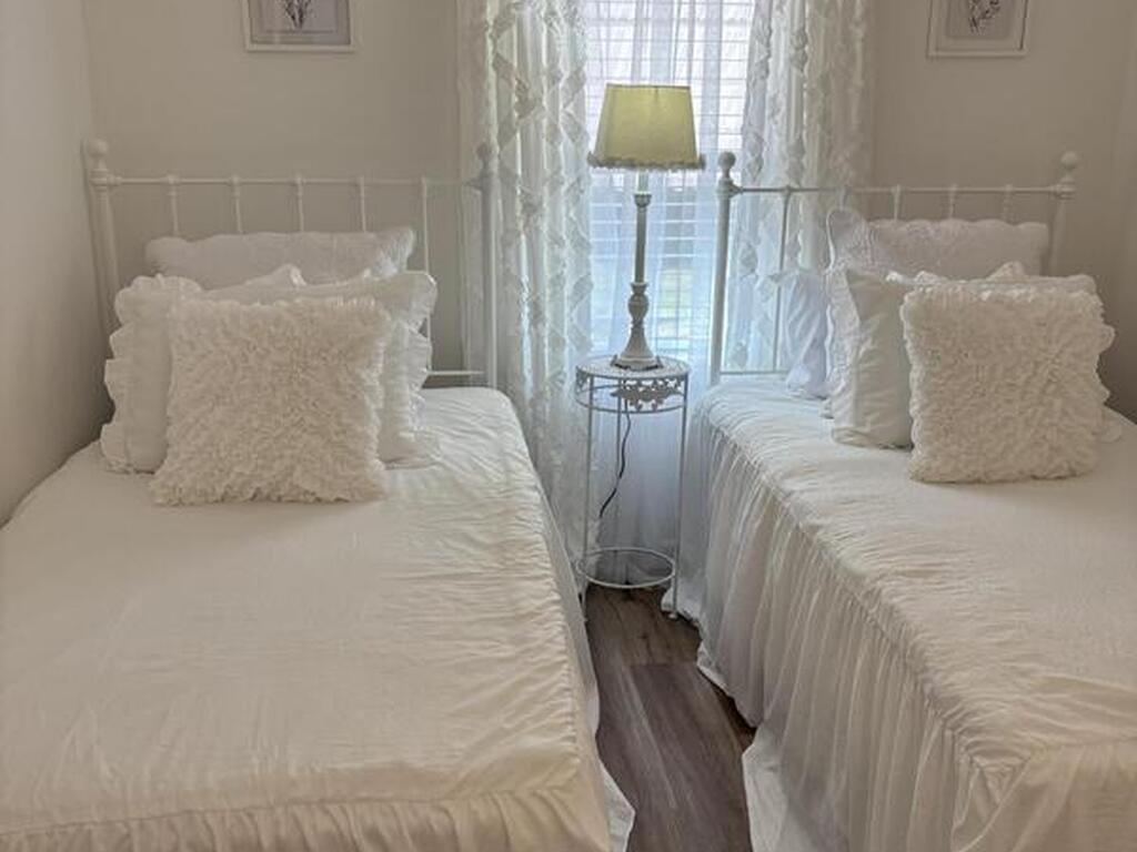 618 Bougainvillea Circle, Barefoot Bay, FL 32976
