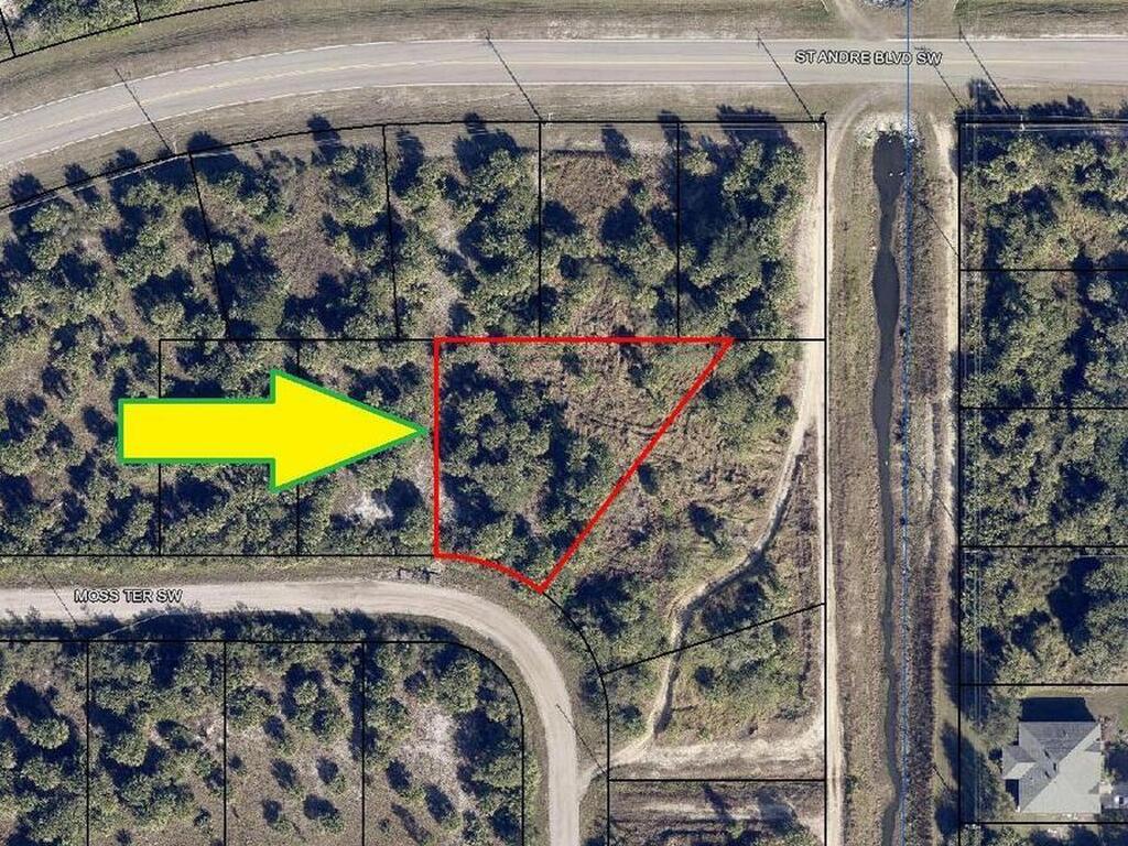 601 Moss Terrace, Palm Bay, FL 32908