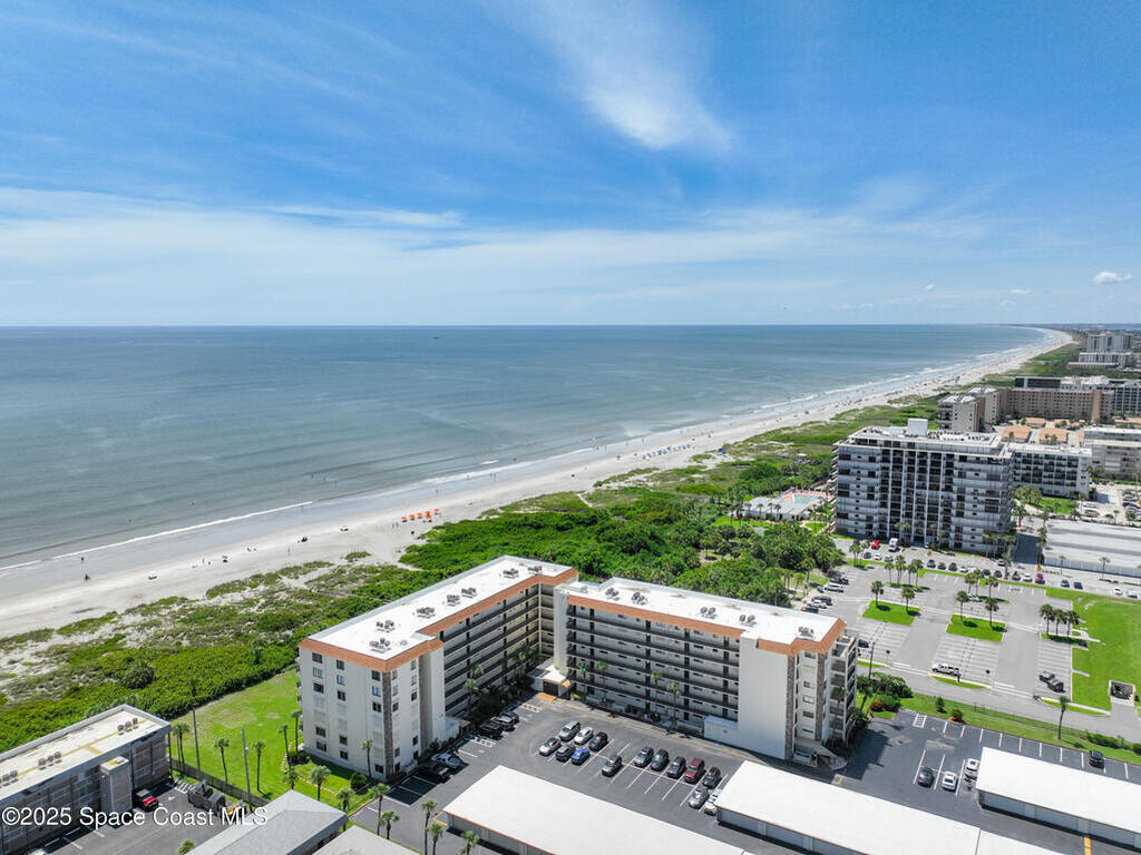 3060 N Atlantic Avenue, Cocoa Beach, FL 32931
