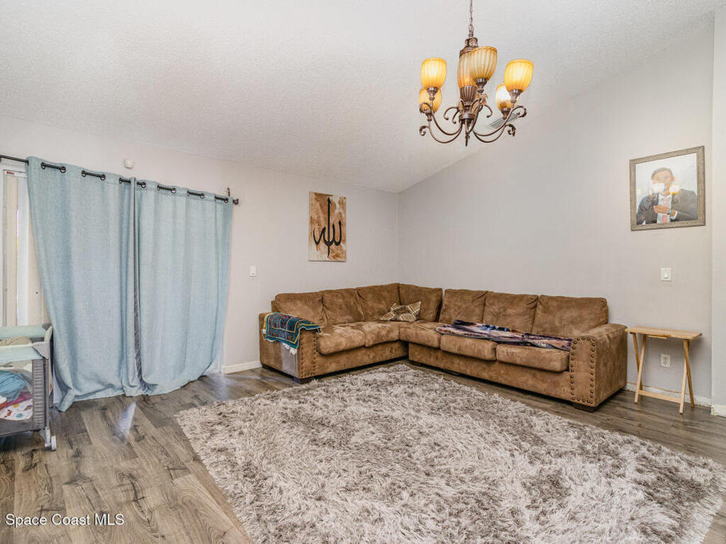 1043 Fairplay Avenue, Palm Bay, FL 32907