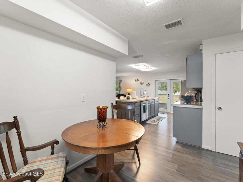 1328 Laurel Drive, Daytona Beach, FL 32117