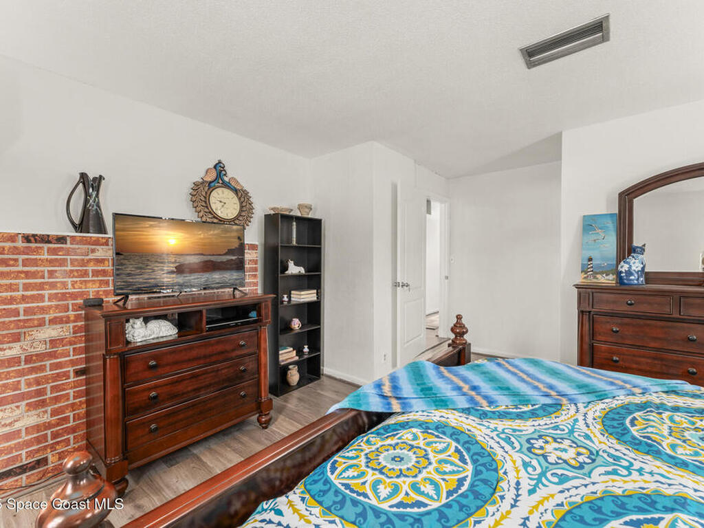 1328 Laurel Drive, Daytona Beach, FL 32117
