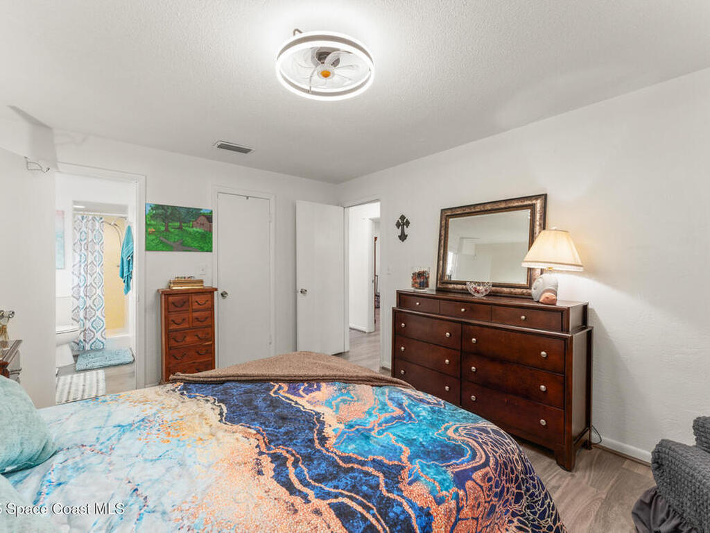 1328 Laurel Drive, Daytona Beach, FL 32117