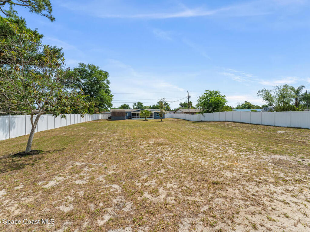 1328 Laurel Drive, Daytona Beach, FL 32117